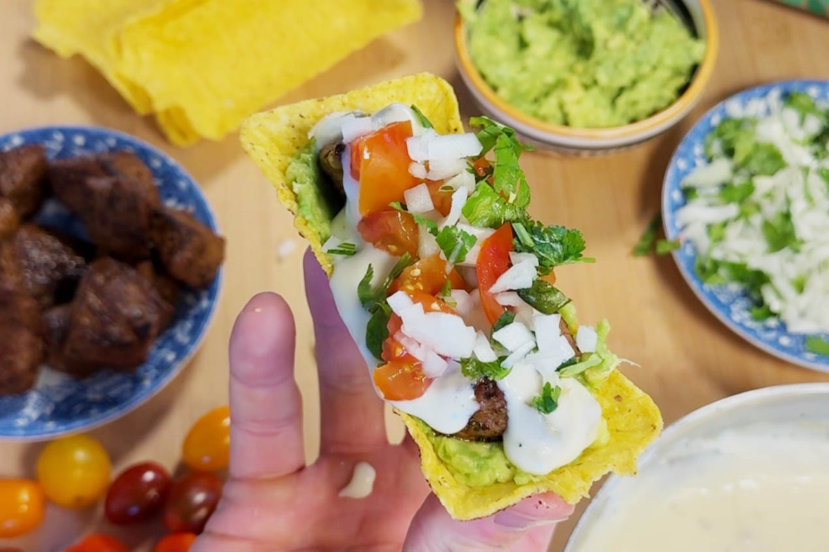 Biff tacos med chili cheese-sås