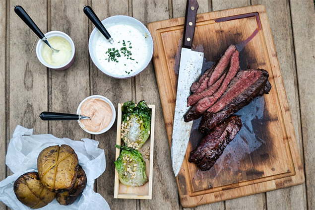 Grillad njurtapp med bakpotatis