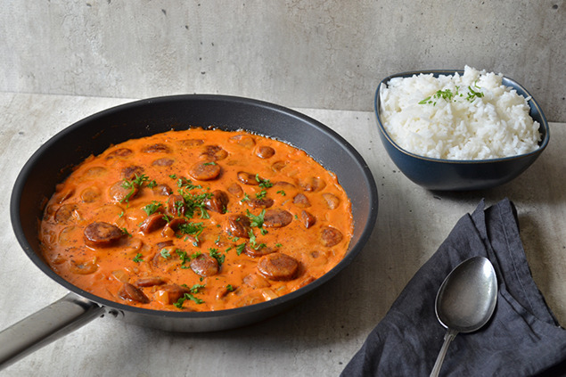 Het korvstroganoff med ris
