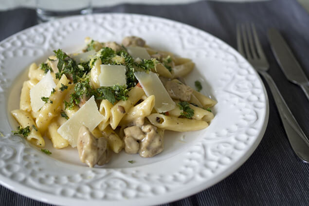 Kycklingpasta med parmesan och citron