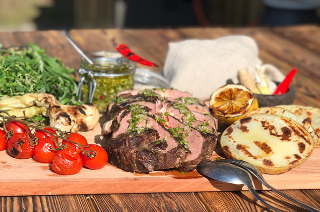 Högrev sous vide med chimichurri