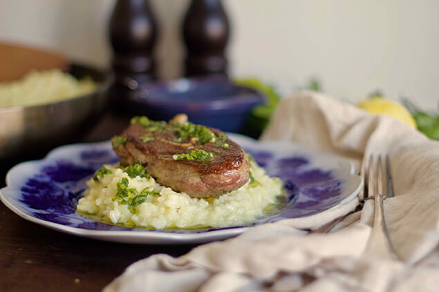 Lammbog med risotto och gremolata