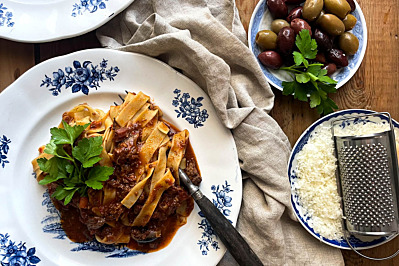 Toscansk vildsvinsragu