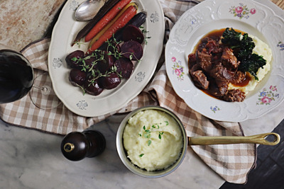 Lammgryta med rödvin