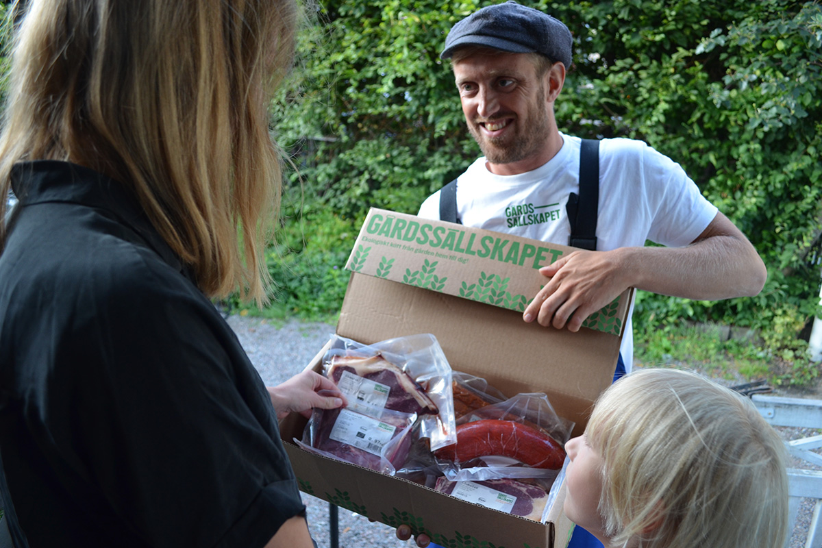 Köttlådor från Gårdssällskapet